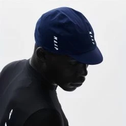 Maap Prime Rain Cap Black - Navy 16 Maap Prime Rain Cap Black - Navy -Vélos de ville Soldes Maap Prime Rain Cap Navy 6LJYOkDdLS2Zpc